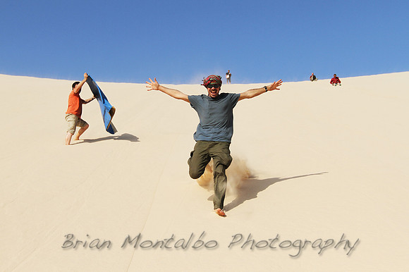 Having fun on Sahara sanddunes